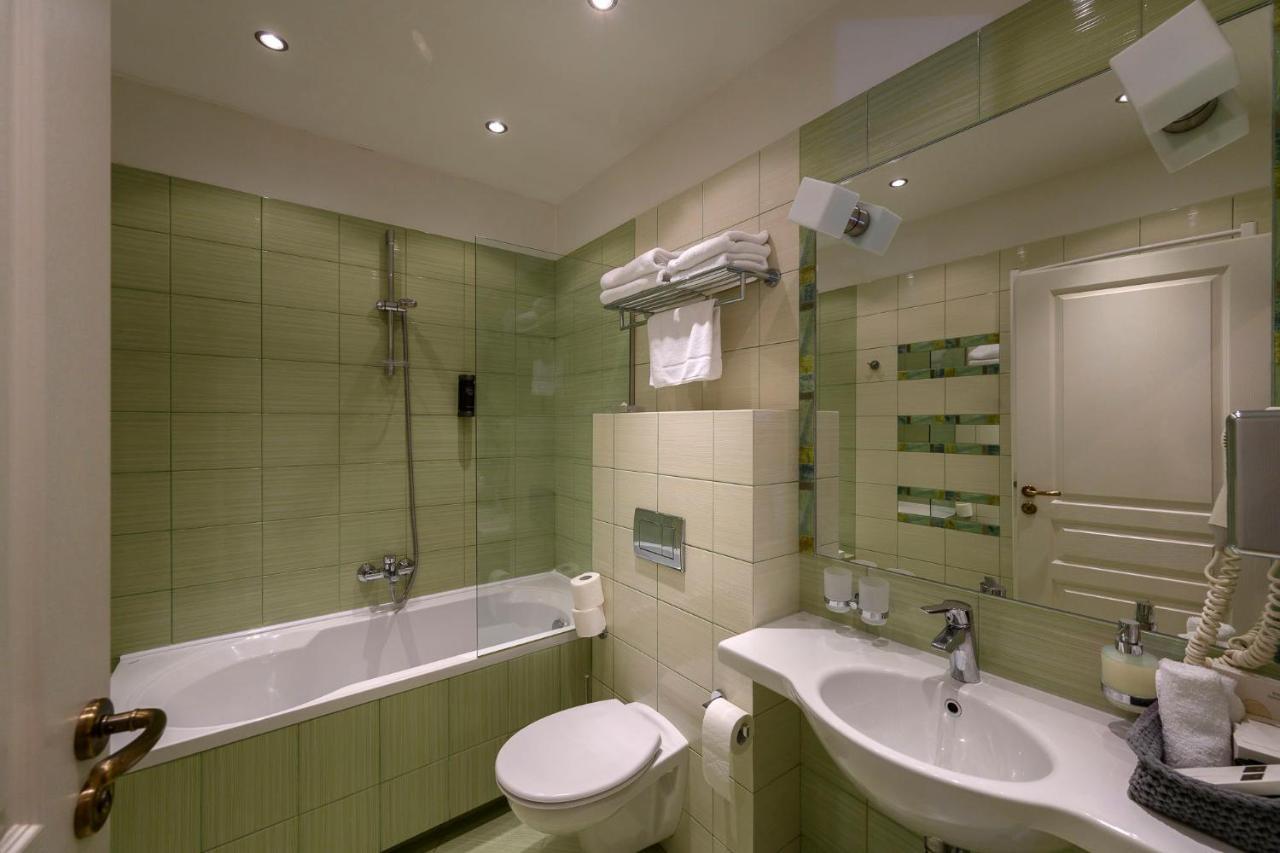 Hotel Zelena Marina 브르흘라비 외부 사진